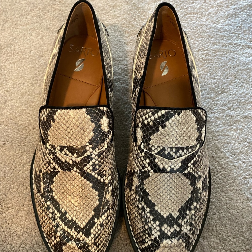 Brand new dress shoes